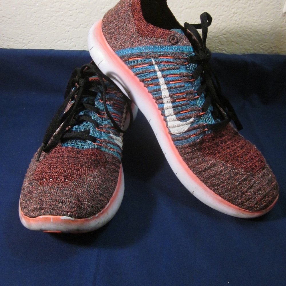 Nike Free RN Flyknit Illusion Maroon Size 12 Mens 831069